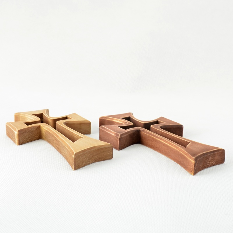Křížek moderní obrysový - 15 cm - Ořechová