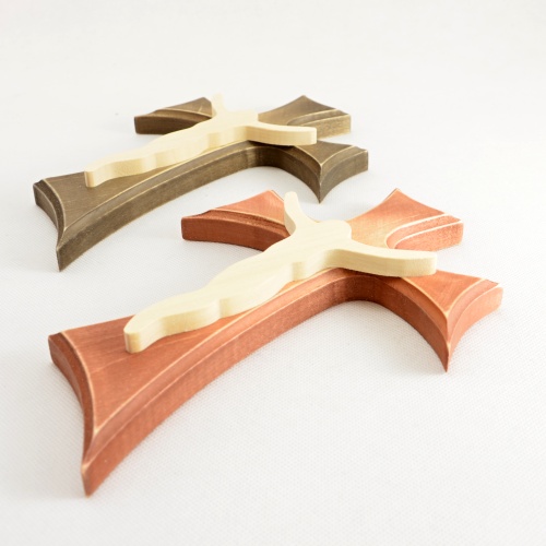 Kříž se siluetou Krista - 20 cm - Mahagonově načervenalý