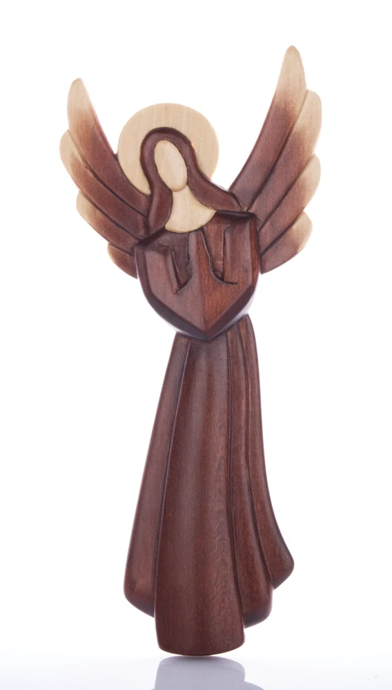 Dřevořezba "modlící se anděl", 33 cm