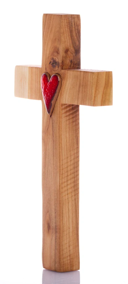 Kříž s keramickým srdcem klasický 25 cm