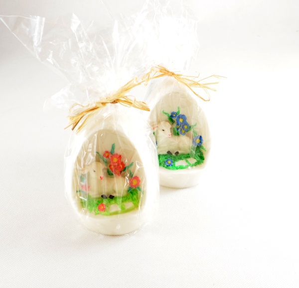 Alabastrové velikonoční vajíčko s beránkem