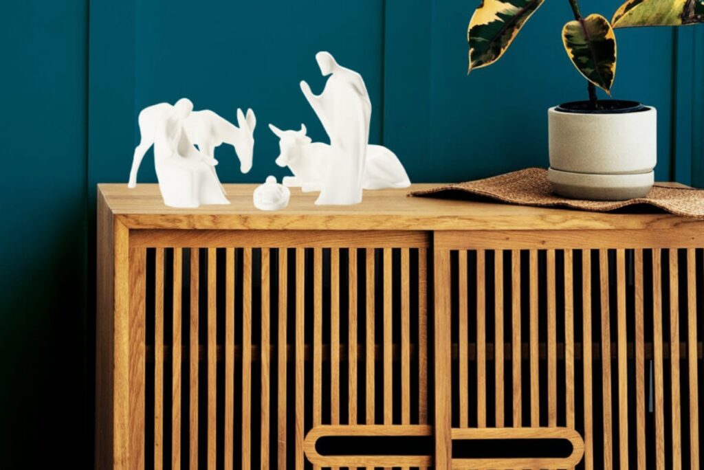 Velký figurální bílý Betlém