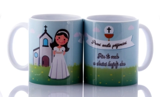 Hrnek k prvnímu svatému přijímání s dívkou