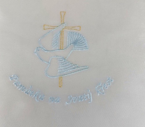 Křestní rouška čtvercová obšívaná, modro zlatá výšivka vzor Holubička