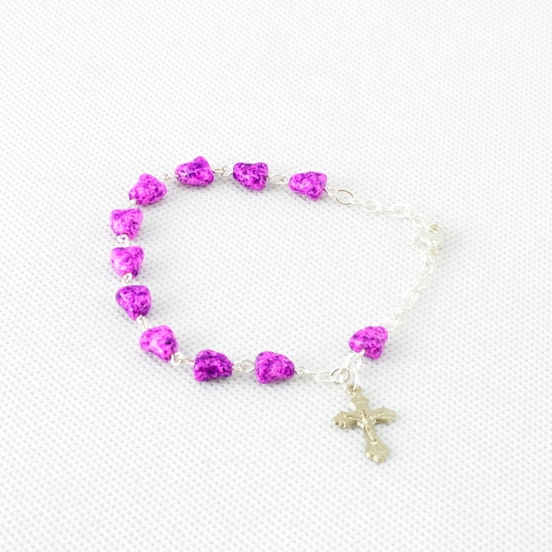 Slušivý náramek - desátek z říčních kamínků - Jablonecká bižuterie - Tmavě fialová lilková