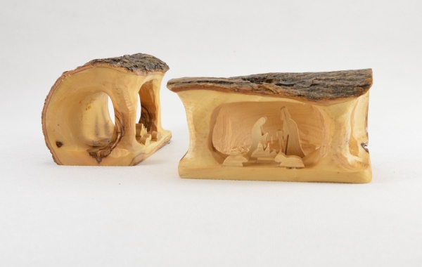 Betlémek v olivovém špalku - ručně dlabaný