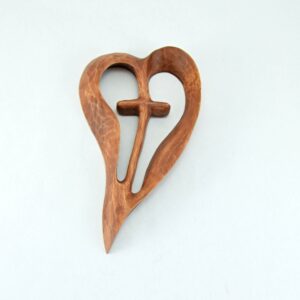 Kříž v srdci (16 cm) – rozjímavá dřevořezba