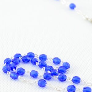 Růženec z Jabloneckého skla – broušené modré perličky se stříbřitým křížkem