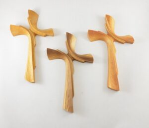 Kříž obloukový jemný – 36 cm (lipový)