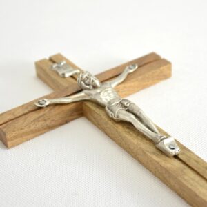 Kříž na stěnu klasický prostý – zdobený hloubenou drážkou – velký – 30 cm