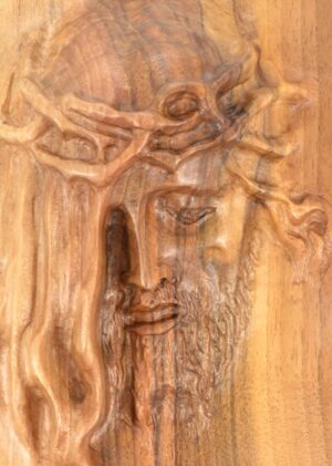 Tvář Krista – plastická nástěnná dřevořezba