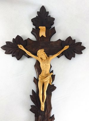 Režbářský “selský” kříž s figurou Krista – 73 cm